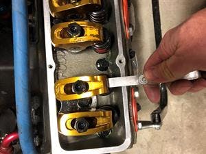 SBC Valve Lash Adjustment on Hydraulic Lifters | 8 Steps