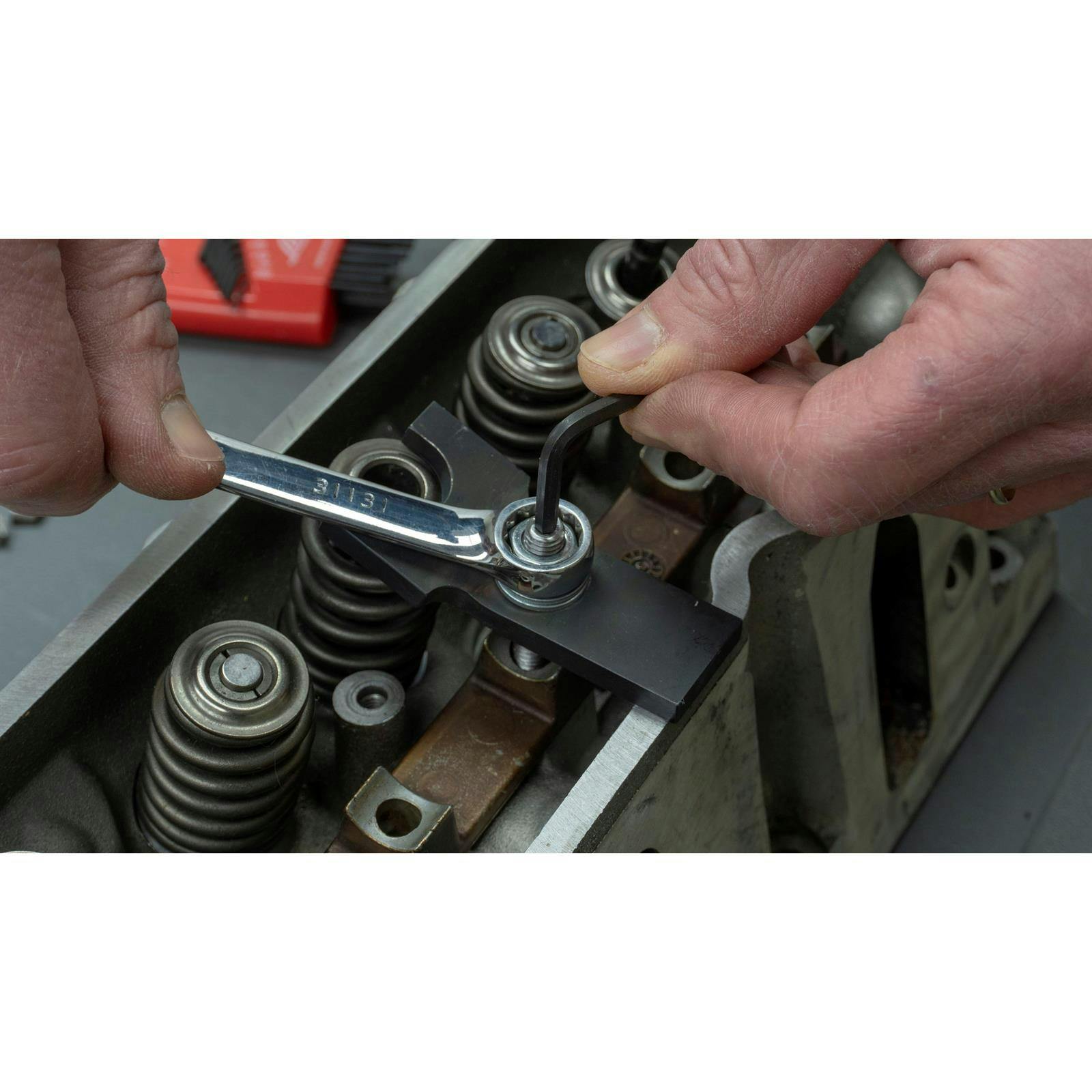 Lisle Corporation 16560 Valve Spring Compressor For GM LS