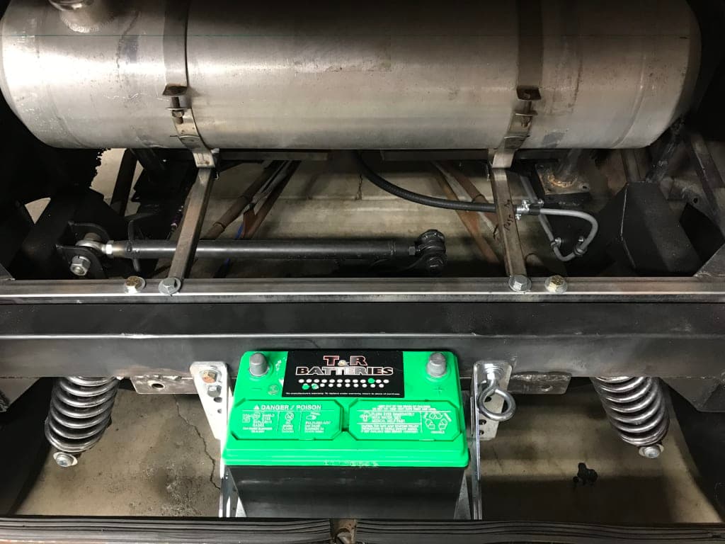 Custom Bolt-On Remote Mount Car Battery Relocation Box | Steel Tray For Secure Battery Placement | Easy Bolt-In Design | Zinc-Plated Finish | Fits Multiple Battery Sizes - Foto 4