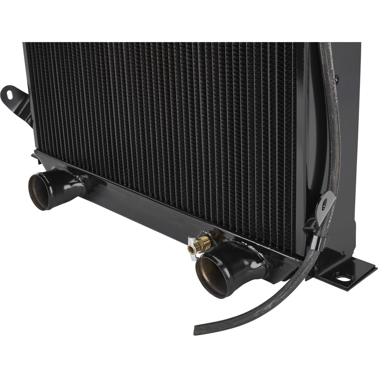 Johnson's 4-32-0-7 1932 Ford Radiator, Flathead 1.75 Top, No AC