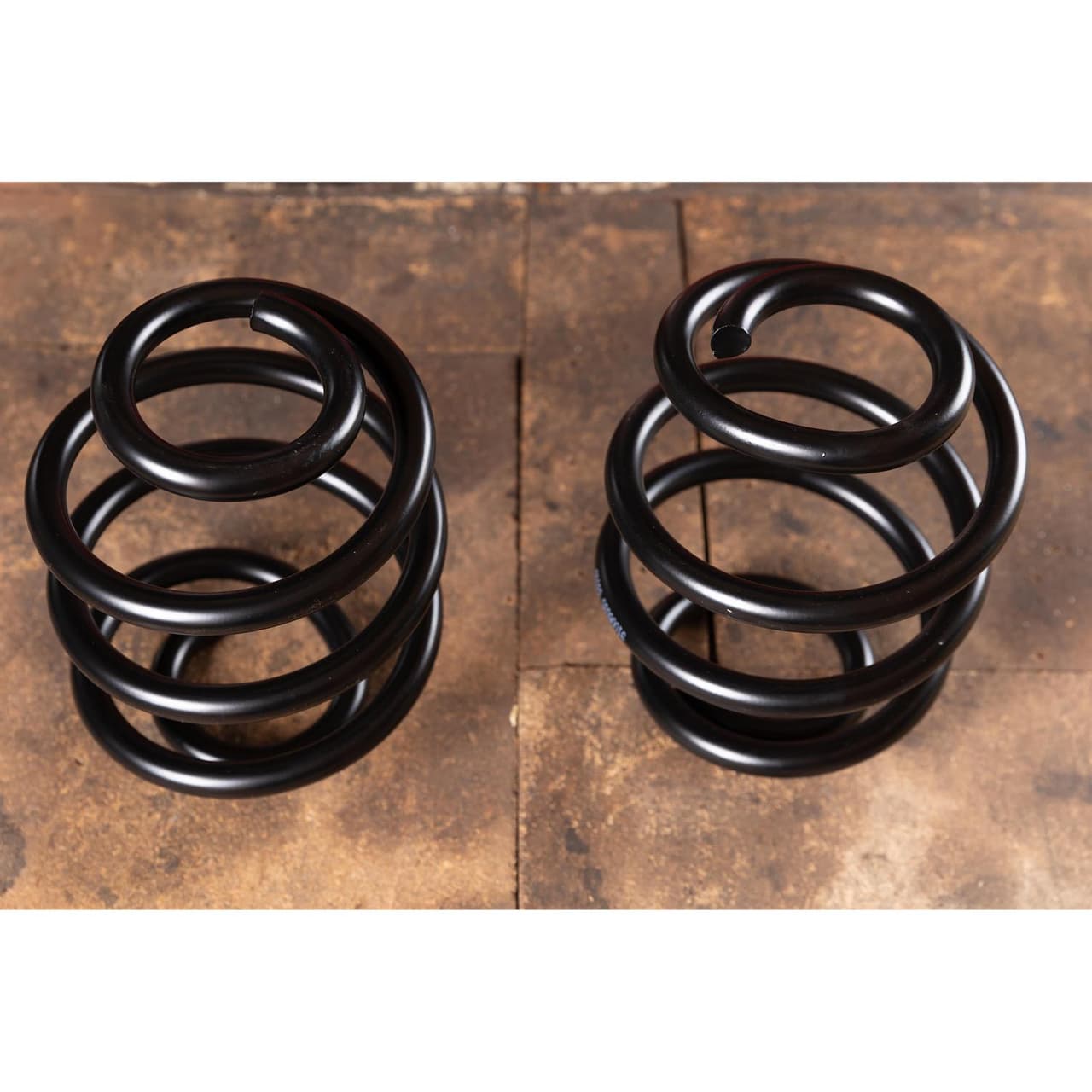Rear Springs 1960-72 Chevy Truck 5 In Drop/1967-72 Chevelle 3 In Drop